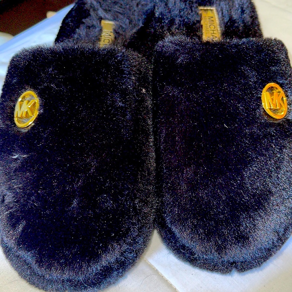 Micheal Kors slippers